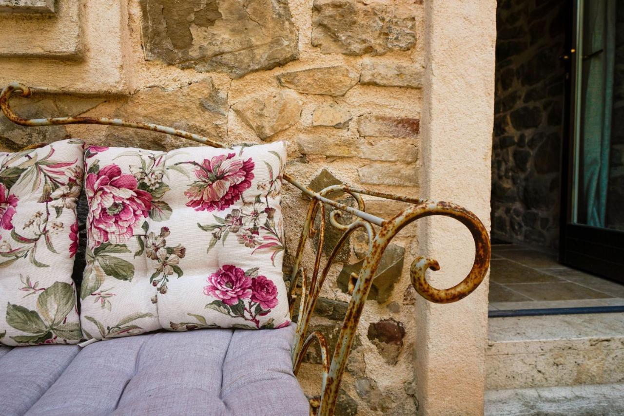 Inn Piazza In Montemerano, The Heart Of Tuscany Exterior photo