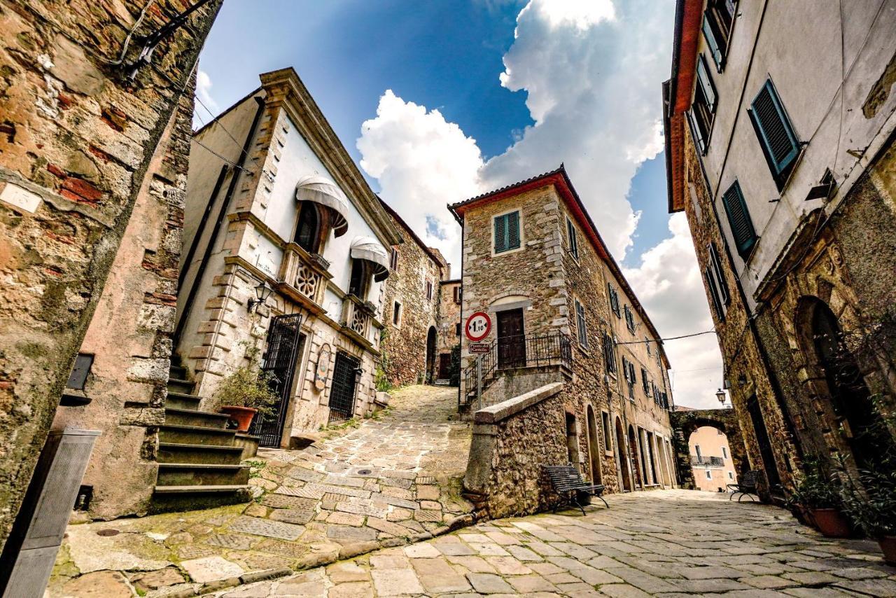 Inn Piazza In Montemerano, The Heart Of Tuscany Exterior photo